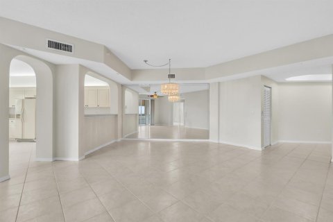 Купить кондоминиум в Тамарак, Флорида 3 комнаты, 141.21м2, № 2083467 - фото 15