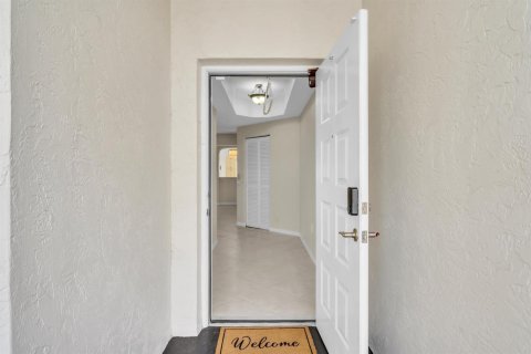Купить кондоминиум в Тамарак, Флорида 3 комнаты, 141.21м2, № 2083467 - фото 3