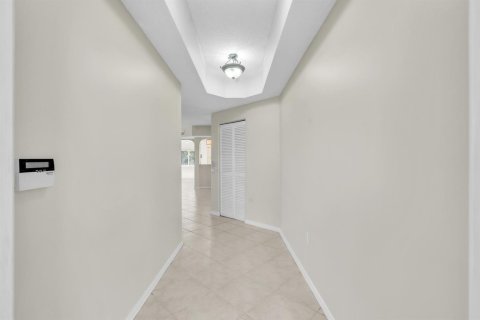Купить кондоминиум в Тамарак, Флорида 3 комнаты, 141.21м2, № 2083467 - фото 4