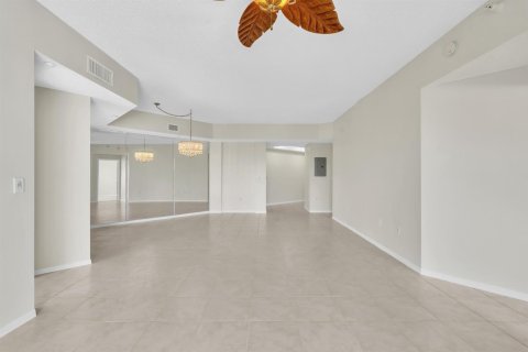 Купить кондоминиум в Тамарак, Флорида 3 комнаты, 141.21м2, № 2083467 - фото 20