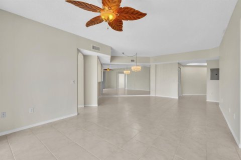 Купить кондоминиум в Тамарак, Флорида 3 комнаты, 141.21м2, № 2083467 - фото 19