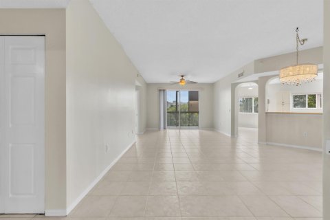 Купить кондоминиум в Тамарак, Флорида 3 комнаты, 141.21м2, № 2083467 - фото 14