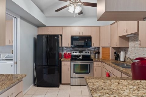 House in Hernando, Florida 2 bedrooms, 148.18 sq.m. № 2210257 - photo 11