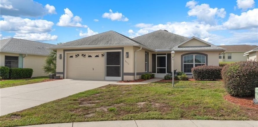 House in Hernando, Florida 2 bedrooms, 148.18 sq.m. № 2210257