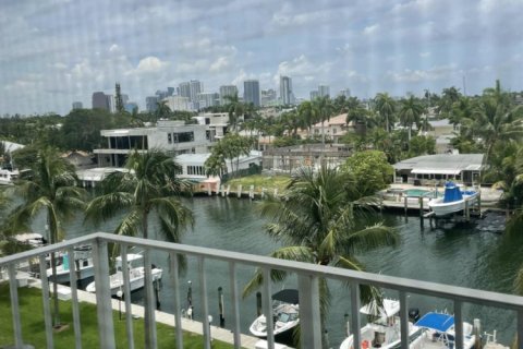 Copropriété à louer à Fort Lauderdale, Floride: 1 chambre, 65.4 m2 № 2288120 - photo 2