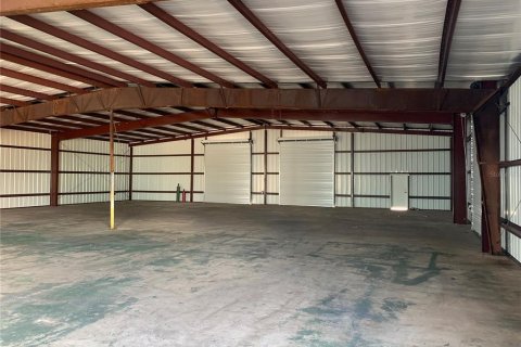 Propiedad comercial en alquiler en Plant City, Florida, 445.93 m2 № 1570701 - foto 9