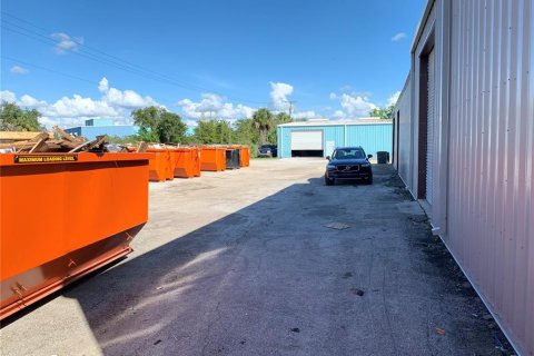 Propiedad comercial en alquiler en Plant City, Florida, 445.93 m2 № 1570701 - foto 7