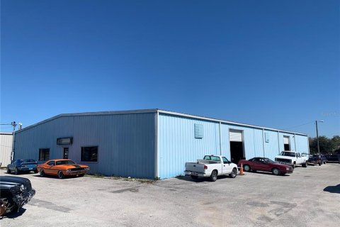 Propiedad comercial en alquiler en Plant City, Florida, 445.93 m2 № 1570701 - foto 3