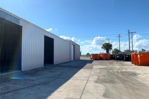 Propiedad comercial en alquiler en Plant City, Florida, 445.93 m2 № 1570701 - foto 6