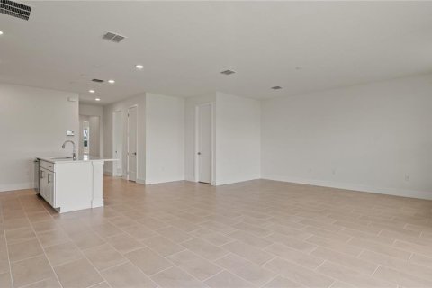 House in Mount Dora, Florida 3 bedrooms, 175.77 sq.m. № 1911271 - photo 10