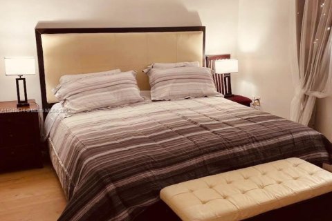 Condo in Miami, Florida, 1 bedroom  № 1974039 - photo 5