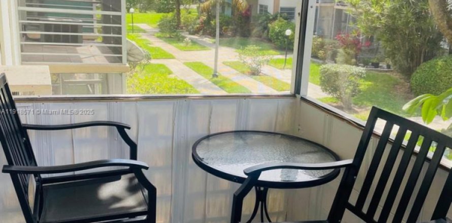 Condo in Miami, Florida, 1 bedroom  № 1974039