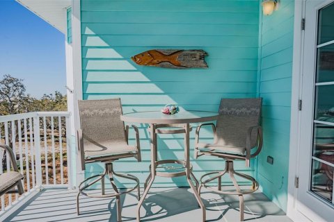 Condo in Horseshoe Beach, Florida, 2 bedrooms № 2099583 - photo 26
