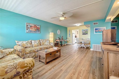 Condo in South Pasadena, Florida, 2 bedrooms  № 1635158 - photo 7