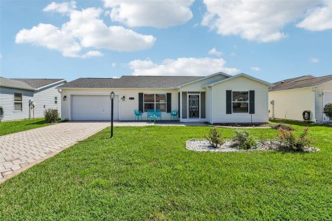 Villa ou maison à The Villages, Floride 2 chambres, 128.95 m2 № 2373496