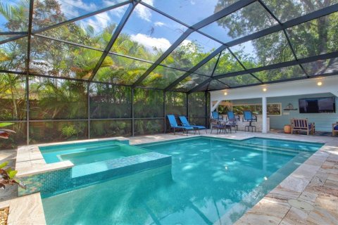 Villa ou maison à louer à Sarasota, Floride: 3 chambres, 125.05 m2 № 219936 - photo 6