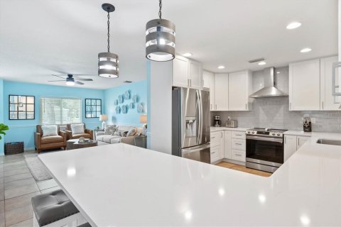 Villa ou maison à louer à Sarasota, Floride: 3 chambres, 125.05 m2 № 219936 - photo 27