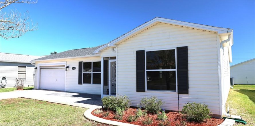 Villa ou maison à The Villages, Floride 2 chambres, 128.95 m2 № 1613105
