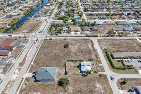 Land in Cape Coral, Florida № 2099180 - photo 10