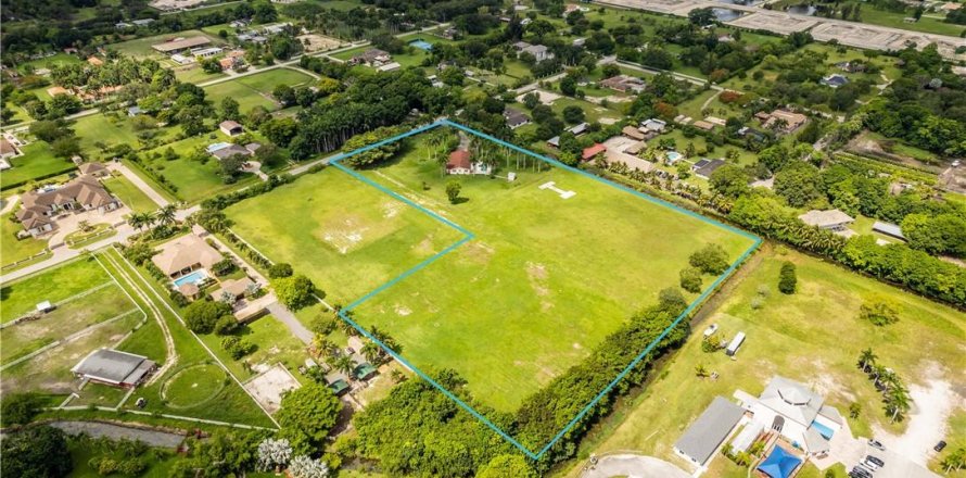Land in Southwest Ranches, Florida № 1139470