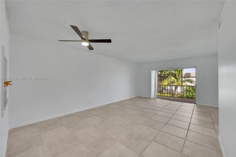 Condominio en venta en Margate, Florida, 2 dormitorios, 91.97 m2 № 1993940 - foto 5