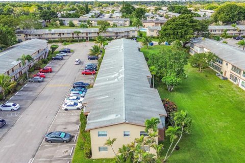 Condominio en venta en Margate, Florida, 2 dormitorios, 91.97 m2 № 1993940 - foto 28