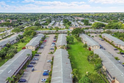 Condominio en venta en Margate, Florida, 2 dormitorios, 91.97 m2 № 1993940 - foto 30