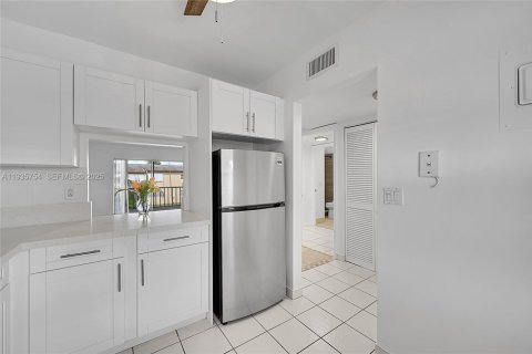 Condominio en venta en Margate, Florida, 2 dormitorios, 91.97 m2 № 1993940 - foto 10