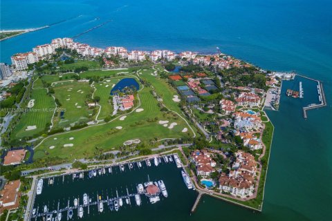 Condo in Miami Beach, Florida, 3 bedrooms  № 1971441 - photo 24