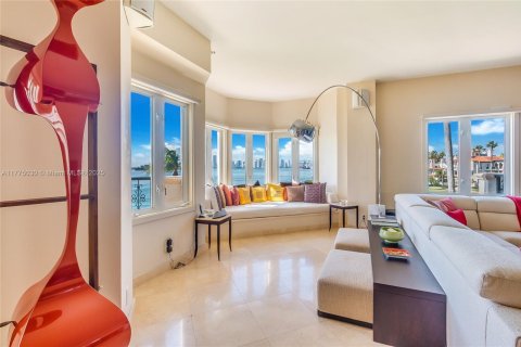 Condo in Miami Beach, Florida, 3 bedrooms  № 1971441 - photo 5