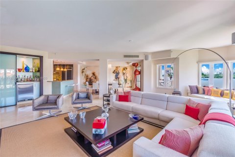 Condo in Miami Beach, Florida, 3 bedrooms  № 1971441 - photo 3