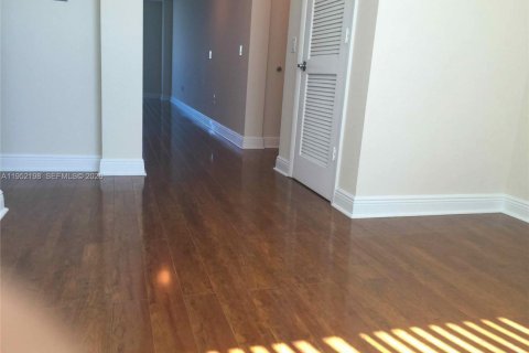 Condominio en venta en Sunrise, Florida, 2 dormitorios, 118.08 m2 № 2006601 - foto 25