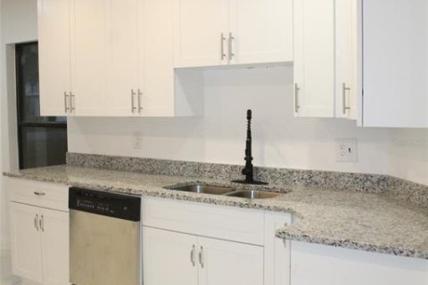 Casa en venta en Lakeland, Florida, 4 dormitorios, 168.71 m2 № 1773713 - foto 8