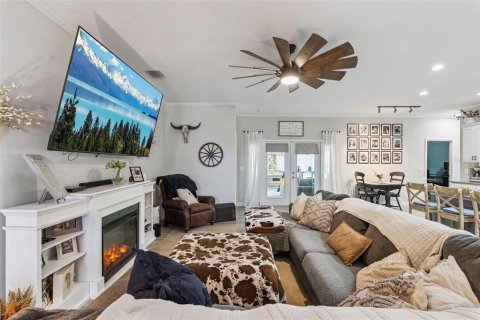 Купить виллу или дом в Бушнелл, Флорида 8 комнат, 236.9м2, № 2143183 - фото 11