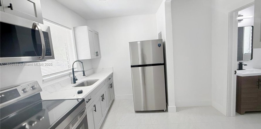 Casa en Dania Beach, Florida 1 dormitorio, 41.81 m2 № 1890011