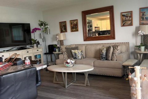 Copropriété à vendre à Deerfield Beach, Floride: 2 chambres, 76.92 m2 № 2250409 - photo 16