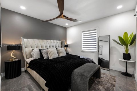 House in Miami, Florida 3 bedrooms, 134.06 sq.m. № 1952908 - photo 18