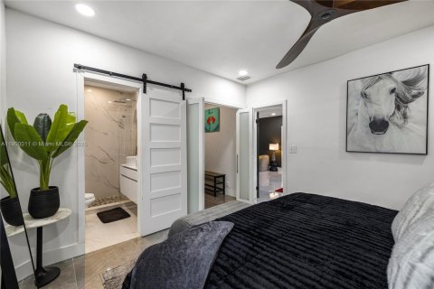 House in Miami, Florida 3 bedrooms, 134.06 sq.m. № 1952908 - photo 20