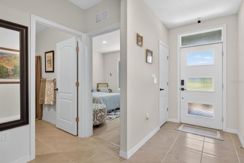 House in Lake Alfred, Florida 4 bedrooms, 170.01 sq.m. № 1872889 - photo 6