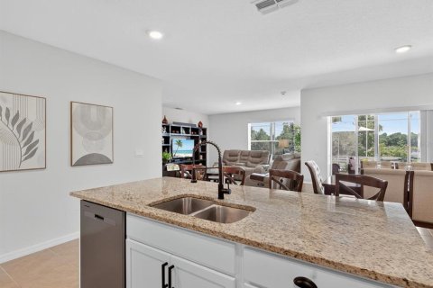 House in Lake Alfred, Florida 4 bedrooms, 170.01 sq.m. № 1872889 - photo 15