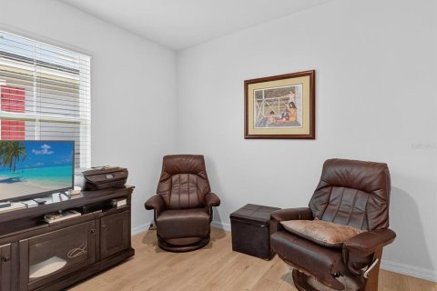 House in Lake Alfred, Florida 4 bedrooms, 170.01 sq.m. № 1872889 - photo 18