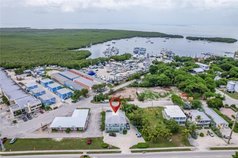 Propiedad comercial en venta en Tavernier, Florida № 2037119 - foto 24