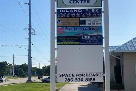 Propiedad comercial en venta en Tavernier, Florida № 2037119 - foto 6