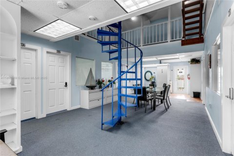 Propiedad comercial en venta en Tavernier, Florida № 2037119 - foto 9