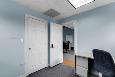 Propiedad comercial en venta en Tavernier, Florida № 2037119 - foto 22