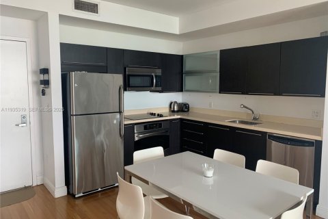 Купить кондоминиум в Майами, Флорида 1 спальня, 69.4м2, № 2054659 - фото 7