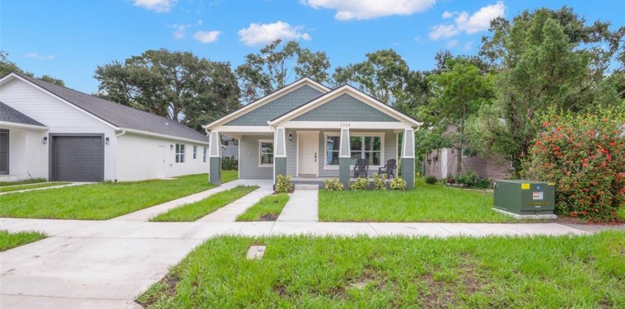 Villa ou maison à Saint Petersburg, Floride 3 chambres, 131.46 m2 № 1902168