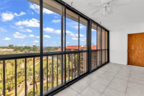 Condo in Port Charlotte, Florida, 2 bedrooms  № 2213494 - photo 30