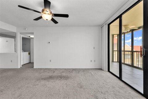 Condo in Port Charlotte, Florida, 2 bedrooms  № 2213494 - photo 14