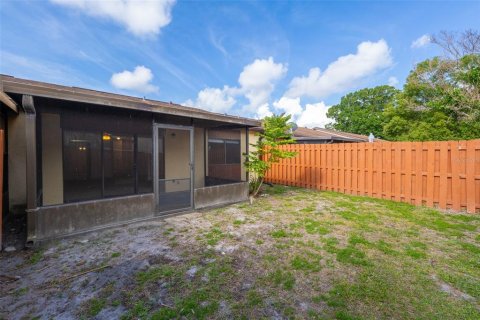 Townhouse in Merrit Island, Florida 2 bedrooms, 93.37 sq.m. № 2112707 - photo 10